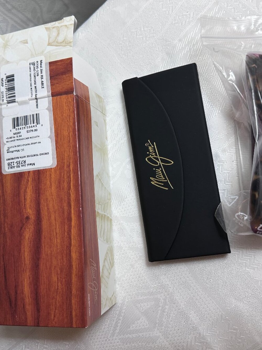 Maui Jim Orchid in Tortoise with Raspberry - Picture 9 of 14